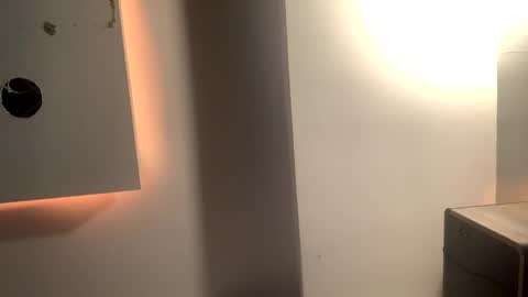 Snapshot of ryanbishops01 chatting on December 1, 7:08 pm Ryland online show from December 1, 7:08 pm