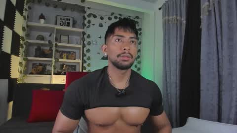 ryanboy30 online show from February 25, 1:32 pm