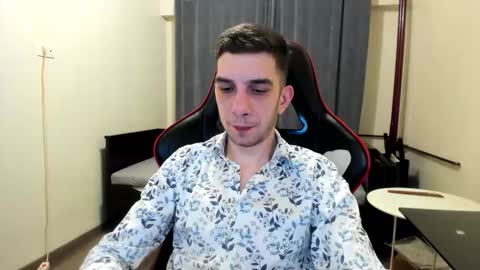 Snapshot of ryandusk chatting on December 18, 9:54 pm Andrew C. online show from December 18, 9:54 pm