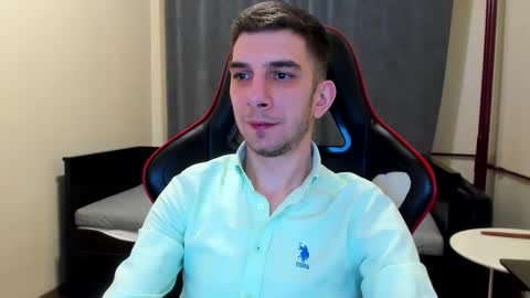 Snapshot of ryandusk chatting on December 19, 9:55 pm Andrew C. online show from December 19, 9:55 pm