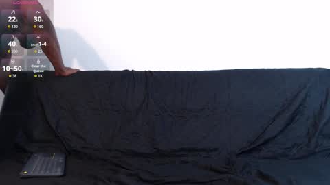 Instagram  Ryandwrn online show from October 24, 5:09 pm