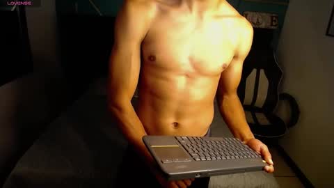 RyanPricee online show from December 18, 5:59 am