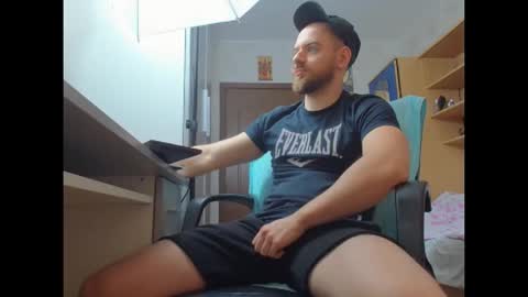 Ryanstone  online show from November 12, 5:41 am