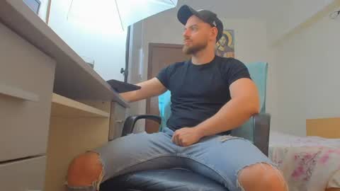 Ryanstone  online show from July 8, 5:56 am