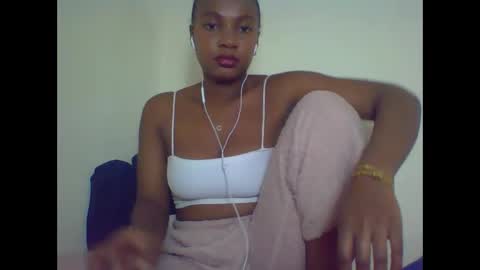 Snapshot of rycie chatting on October 13, 4:07 pm Rycie online show from October 13, 4:07 pm