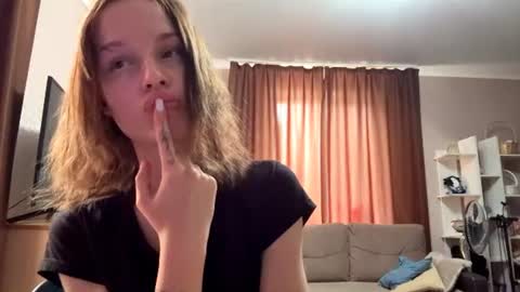 ryni online show from July 23, 9:51 am