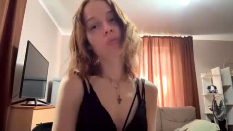 ryni online show from July 27, 8:32 am