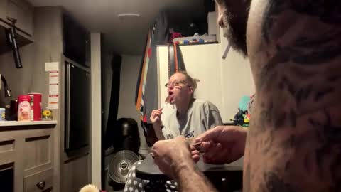 RyTracey2024 online show from December 18, 10:02 pm