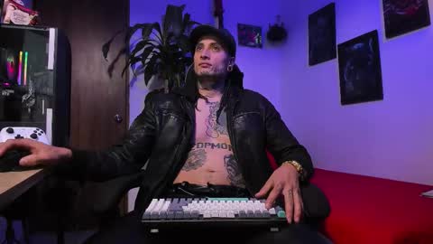 leopmonk help me reach 100 thumbs up online show from November 14, 3:33 pm