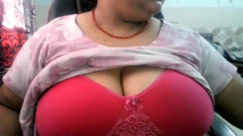 HotLovers online show from May 21, 6:53 am