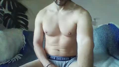 s43_ online show from November 26, 11:11 am