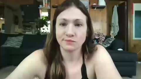 s496925 online show from October 10, 5:34 pm