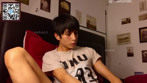 Snapshot of s_a_t_u_r_n chatting on January 5, 6:46 am ST online show from January 5, 6:46 am