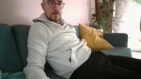 s_i_q online show from November 8, 11:43 am