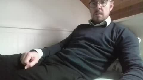 s_i_q online show from November 17, 1:39 pm