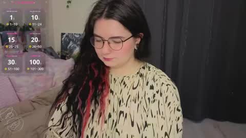 Kate online show from June 5, 7:30 pm
