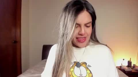 Leslie Beltrn online show from June 23, 3:26 am