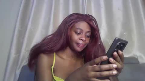 Snapshot of s_weetally chatting on April 7, 11:48 pm Ally online show from April 7, 11:48 pm