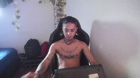 Danny online show from November 16, 8:47 pm