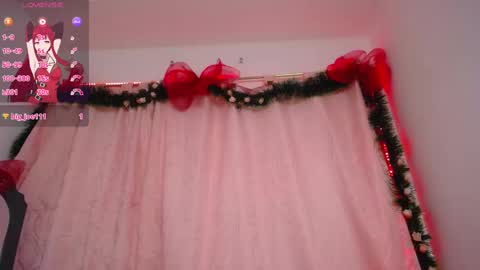 saalomee 1 online show from December 17, 6:42 pm