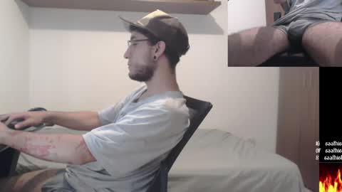 Snapshot of saat_hiel chatting on December 3, 12:02 am Saat online show from December 3, 12:02 am