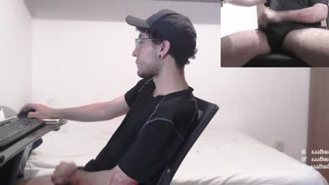 Snapshot of saat_hiel chatting on December 24, 8:55 am Saat online show from December 24, 8:55 am