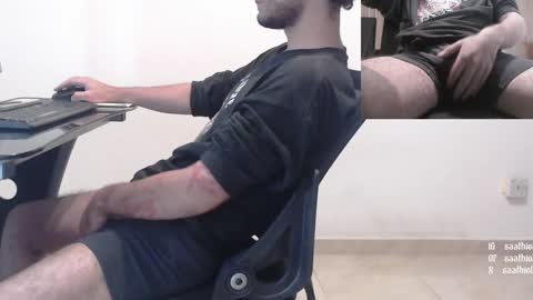 Snapshot of saat_hiel chatting on December 30, 2:42 am Saat online show from December 30, 2:42 am