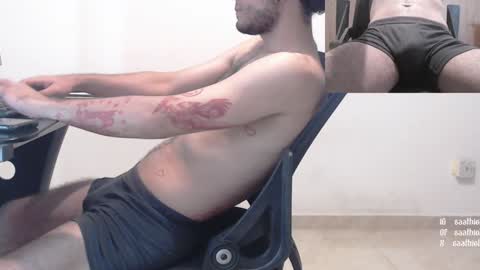 Snapshot of saat_hiel chatting on December 30, 5:48 am Saat online show from December 30, 5:48 am