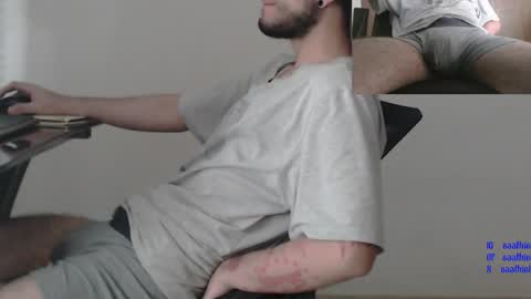 Snapshot of saat_hiel chatting on January 15, 5:50 am Saat online show from January 15, 5:50 am