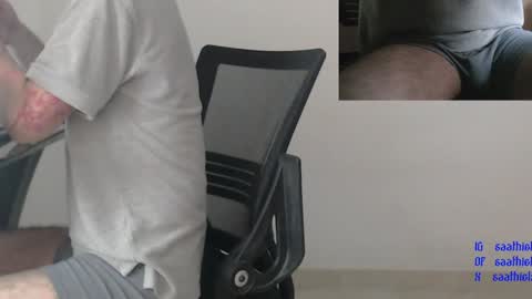 Snapshot of saat_hiel chatting on January 16, 5:00 am Saat online show from January 16, 5:00 am