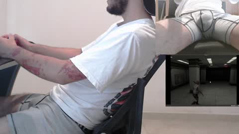 Snapshot of saat_hiel chatting on January 27, 4:20 am Saat online show from January 27, 4:20 am