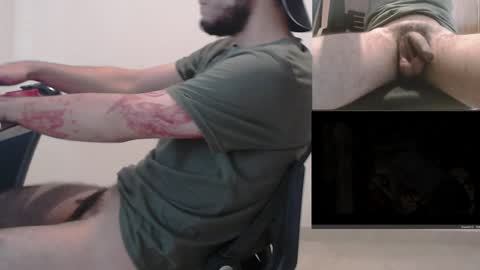 Snapshot of saat_hiel chatting on January 27, 7:24 am Saat online show from January 27, 7:24 am