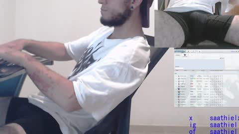 Snapshot of saat_hiel chatting on January 31, 7:39 am Saat online show from January 31, 7:39 am