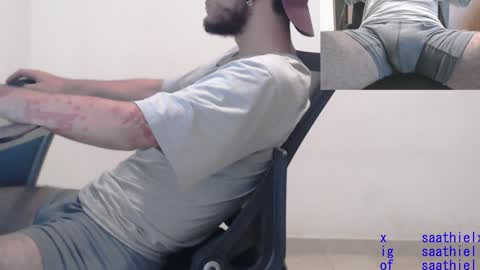 Snapshot of saat_hiel chatting on February 2, 2:48 am Saat online show from February 2, 2:48 am