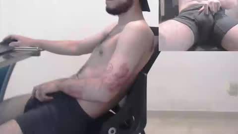 Snapshot of saat_hiel chatting on February 14, 3:47 pm Saat online show from February 14, 3:47 pm