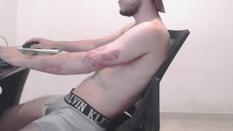 Snapshot of saat_hiel chatting on February 26, 6:32 pm Saat online show from February 26, 6:32 pm