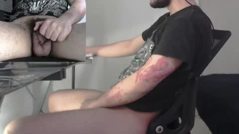 Snapshot of saat_hiel chatting on September 28, 5:02 am Saat online show from September 28, 5:02 am