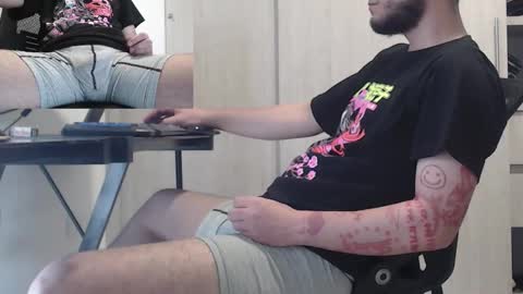 Snapshot of saat_hiel chatting on October 5, 2:10 am Saat online show from October 5, 2:10 am