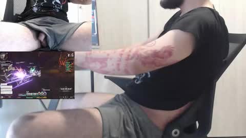 Snapshot of saat_hiel chatting on October 14, 2:23 am Saat online show from October 14, 2:23 am