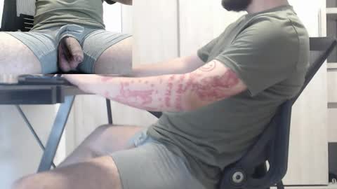 Snapshot of saat_hiel chatting on October 17, 2:15 am Saat online show from October 17, 2:15 am