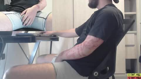 Snapshot of saat_hiel chatting on October 26, 2:28 am Saat online show from October 26, 2:28 am