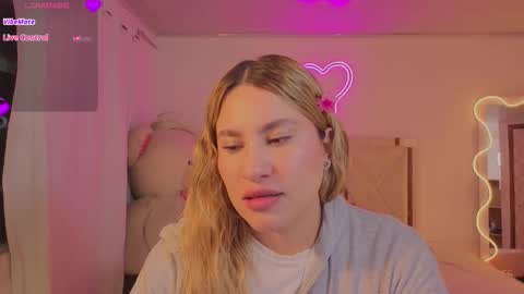 saaya_tay online show from February 6, 3:22 am