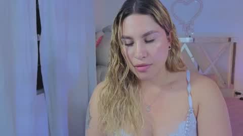 saaya_tay online show from March 11, 3:56 am