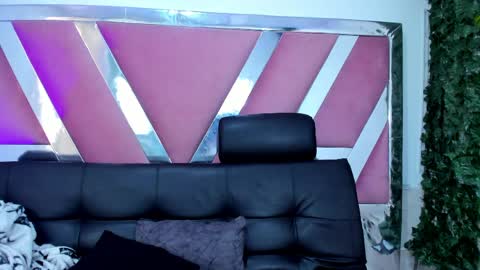 Snapshot of sabinamerchetti_ chatting on March 27, 12:49 pm Sabina Merchetti online show from March 27, 12:49 pm