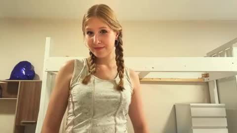 Snapshot of sabinecarrithers chatting on July 14, 10:32 am Sabine online show from July 14, 10:32 am