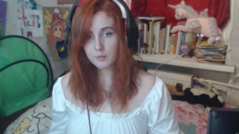 Snapshot of sabochka888 chatting on November 10, 7:29 am sabochka888 online show from November 10, 7:29 am