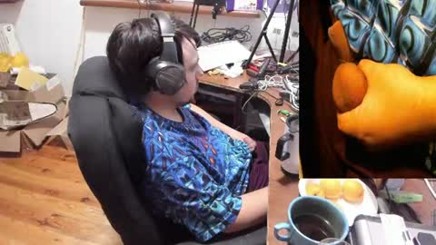 1141323  my Lord Mister Max   moms treasure online show from July 28, 8:52 pm