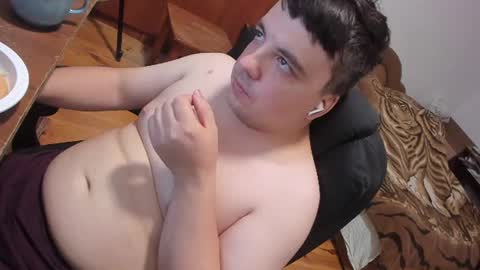1141323  my Lord Mister Max   moms treasure online show from August 7, 7:27 pm