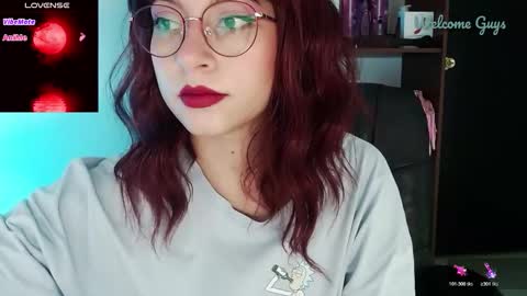 Snapshot of sabrina709 chatting on November 23, 11:04 pm Sabrina online show from November 23, 11:04 pm