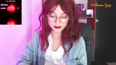 Snapshot of sabrina709 chatting on December 2, 6:58 pm Sabrina online show from December 2, 6:58 pm